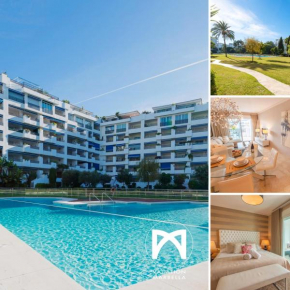 VACATION MARBELLA I Brand New Terrazas de Banús Apt, 24-7 Security, a minute from the Marina, The Sea and Luxury Shopping